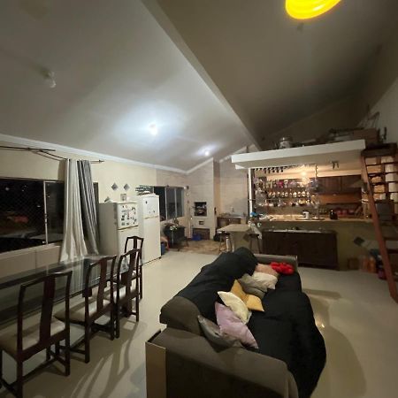 Quarto Hostel Curitiba Buitenkant foto
